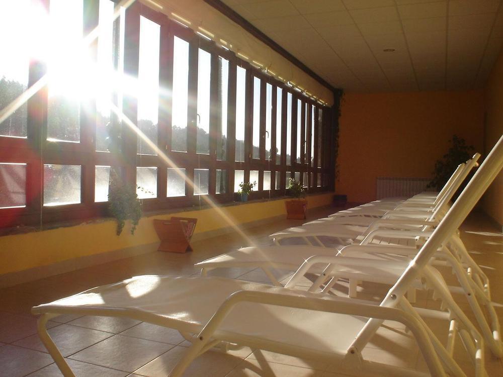 Hotel Balneario Rio Pambre Palas de Rei Exterior photo